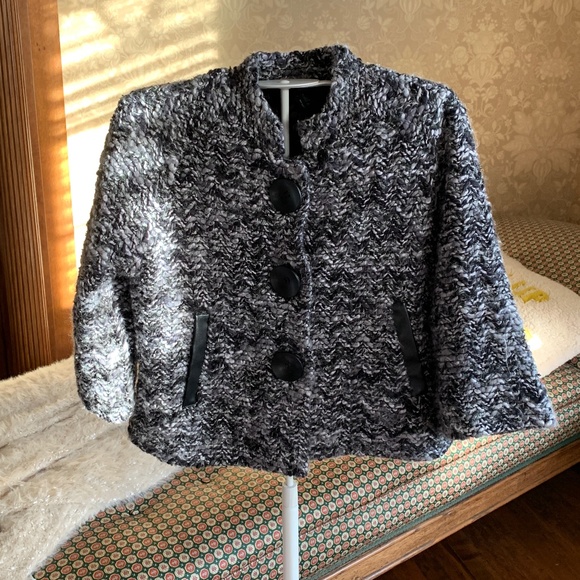 Alfa I petites wide cropped arm cropped knit jacket. Worn twice - Picture 1 of 4